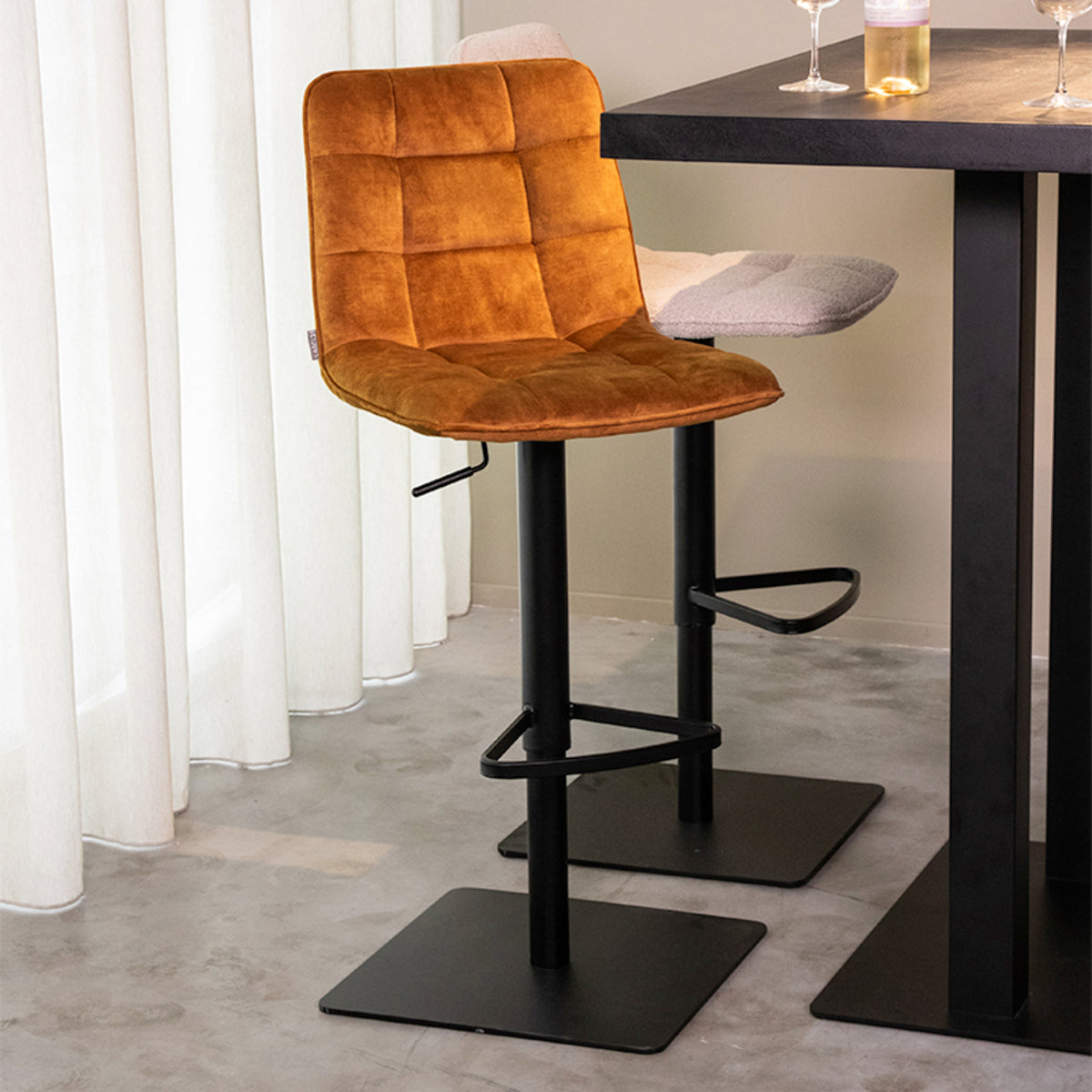 Barkruk Juul 45x56x88-113 cm