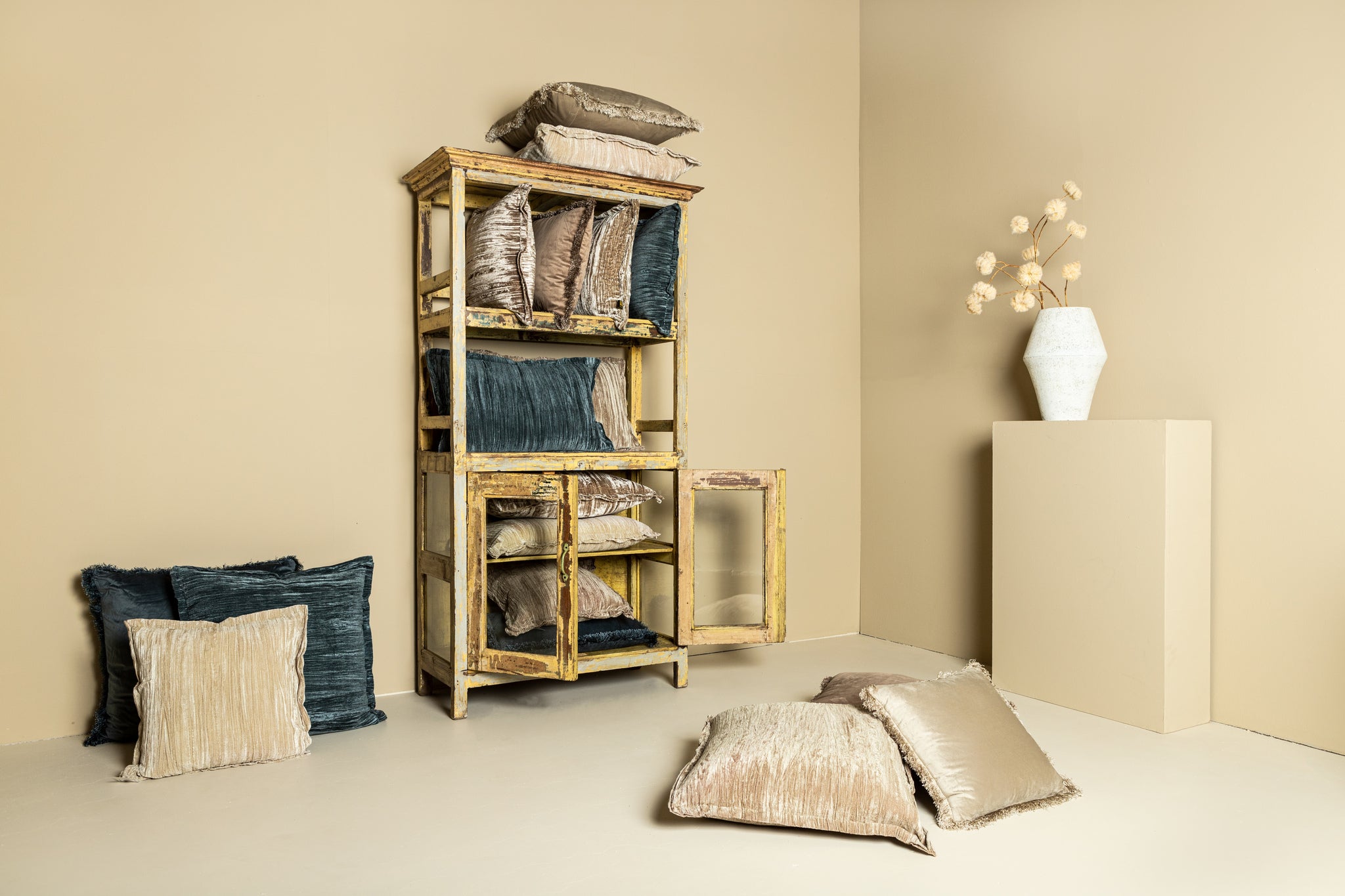 Nous Blue Velvet Cushion With Fringes Square S (set of 2)