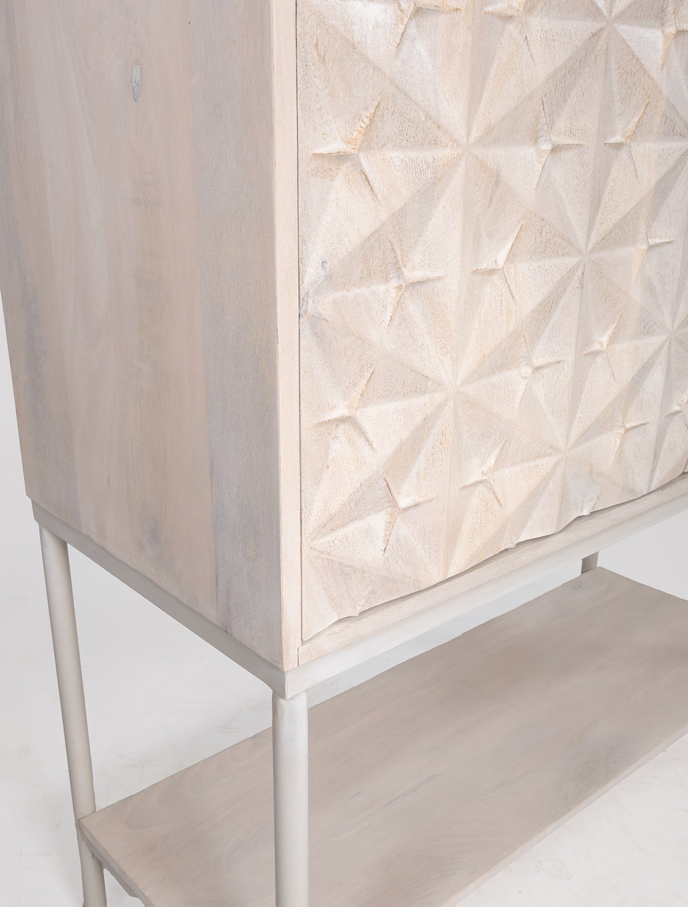 Trinity 2-deurs kast met onderplank, Mango Ashblond