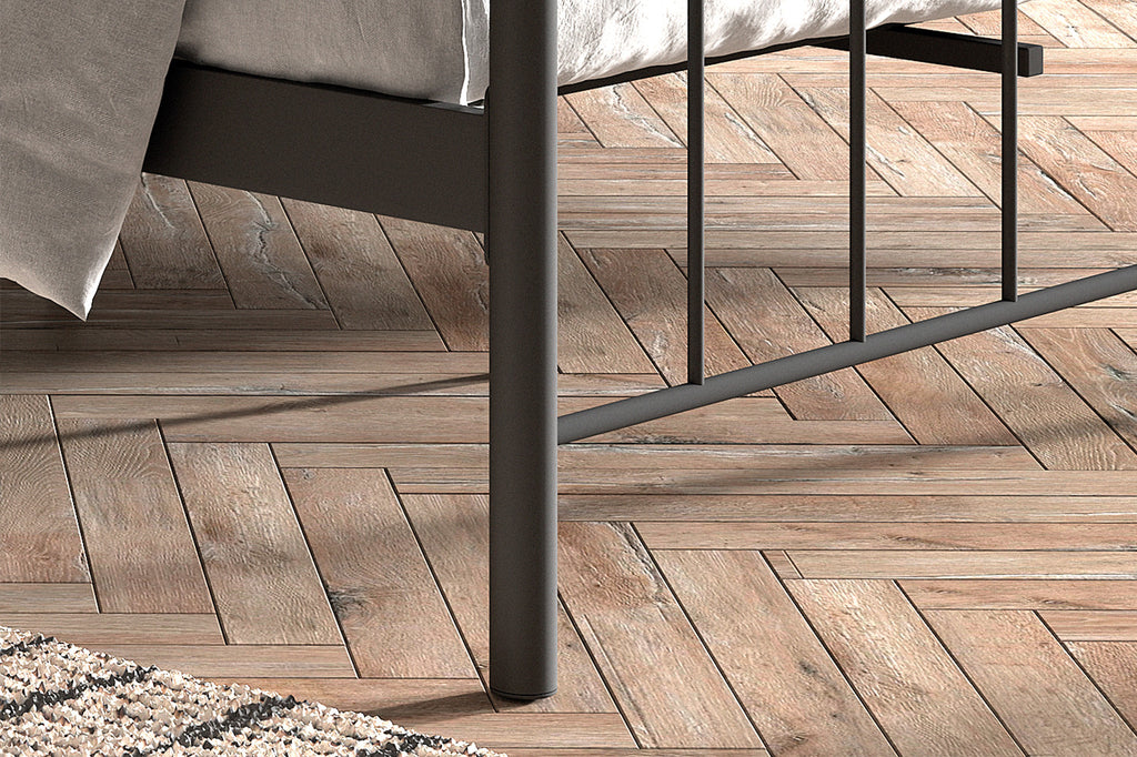 Bed 'Sacha' 140x200 met lattenbodem Zwart