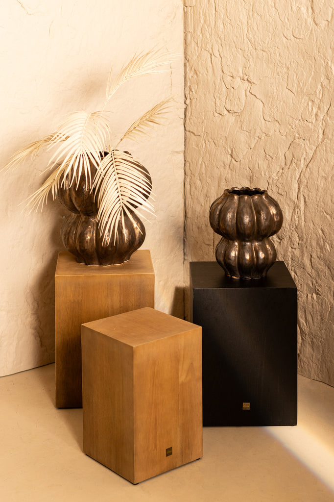 Gustavo Black colored oakveneer pedestal SV2 S