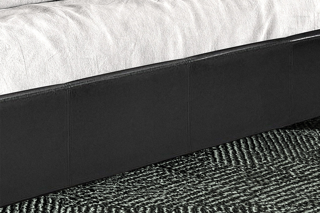 Bed 'Roma' 160x200 met lattenbodem PU Zwart