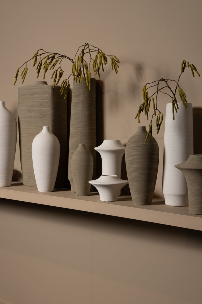 Rinder Beige matt ceramic wide ring vase high S