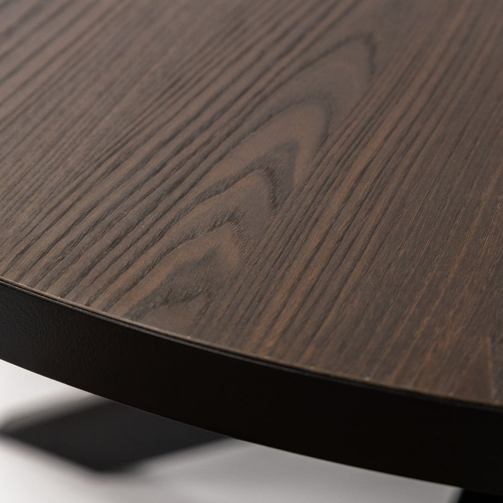 Ronde eettafel 'Daan' 135cm, kleur zwart / bruin hout